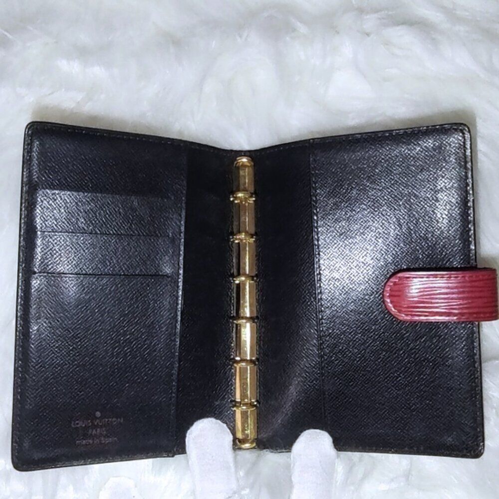 Louis Vuitton epi agenda 1990s EUC - Picture 6 of 10